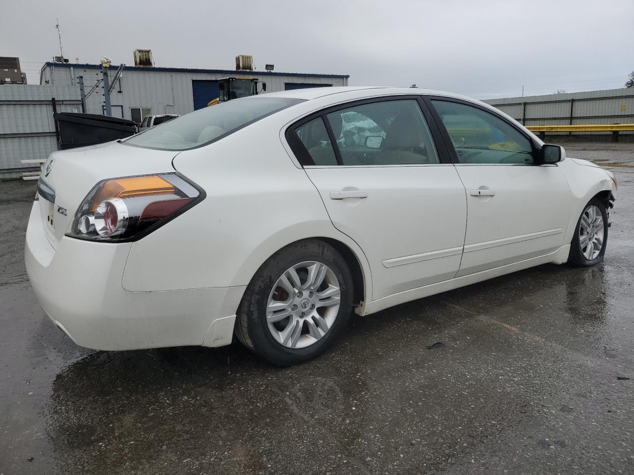 2011 Nissan Altima - Image 3