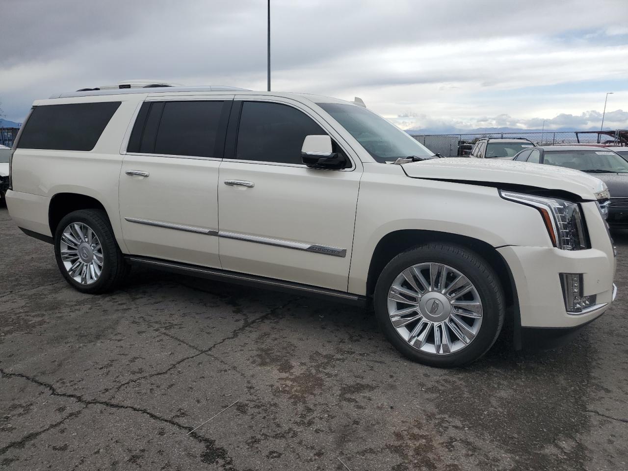 2015 Cadillac Escalade - Image 4