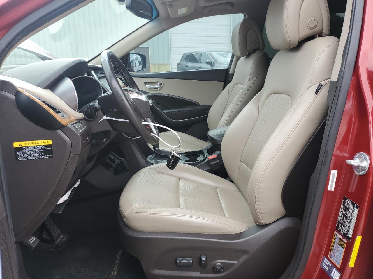 2014 Hyundai Santa Fe - Image 7