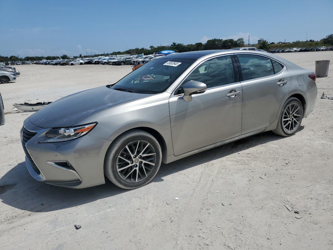 2017 Lexus ES - Image 1