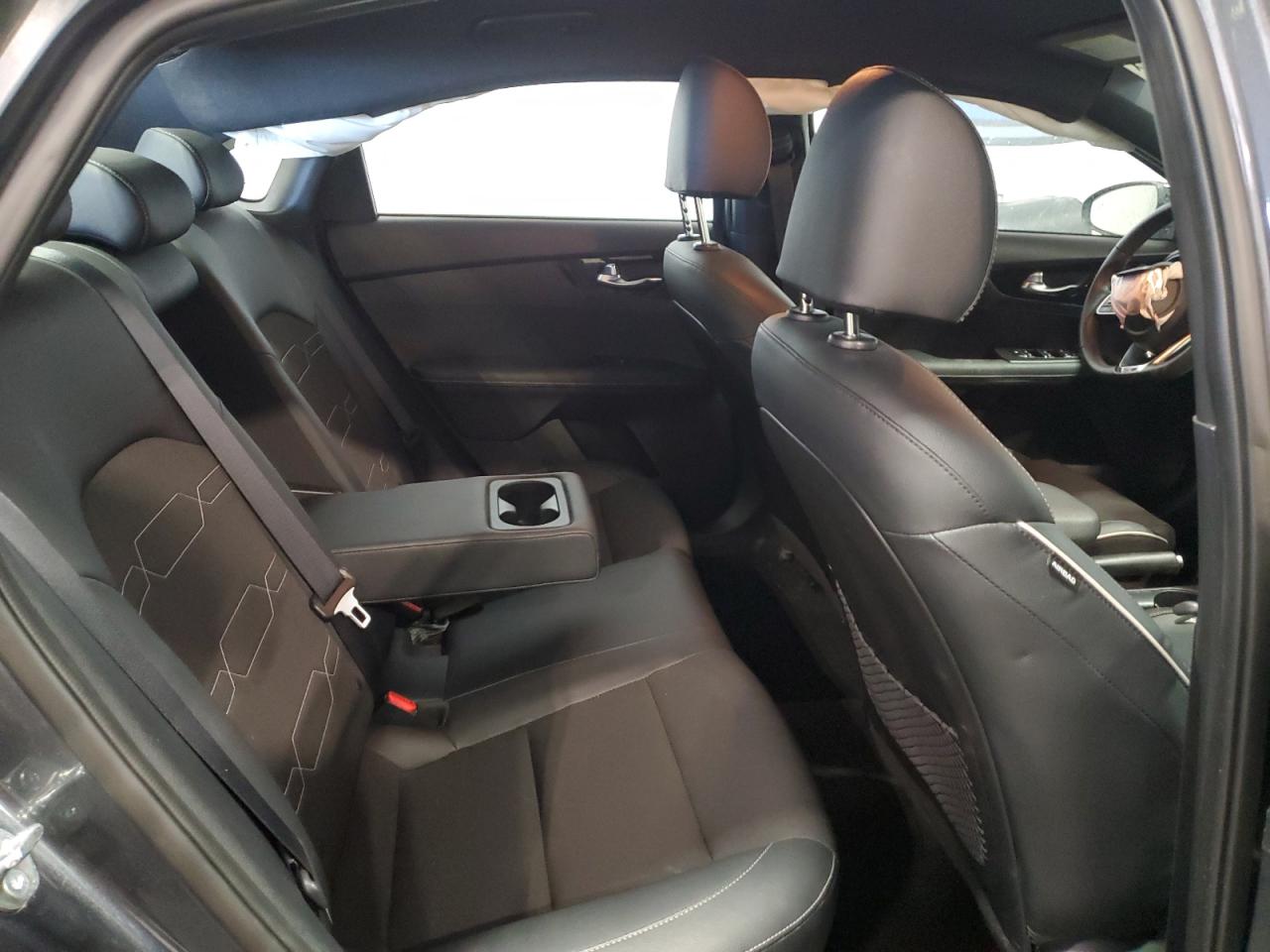 2023 Kia Forte - Image 10