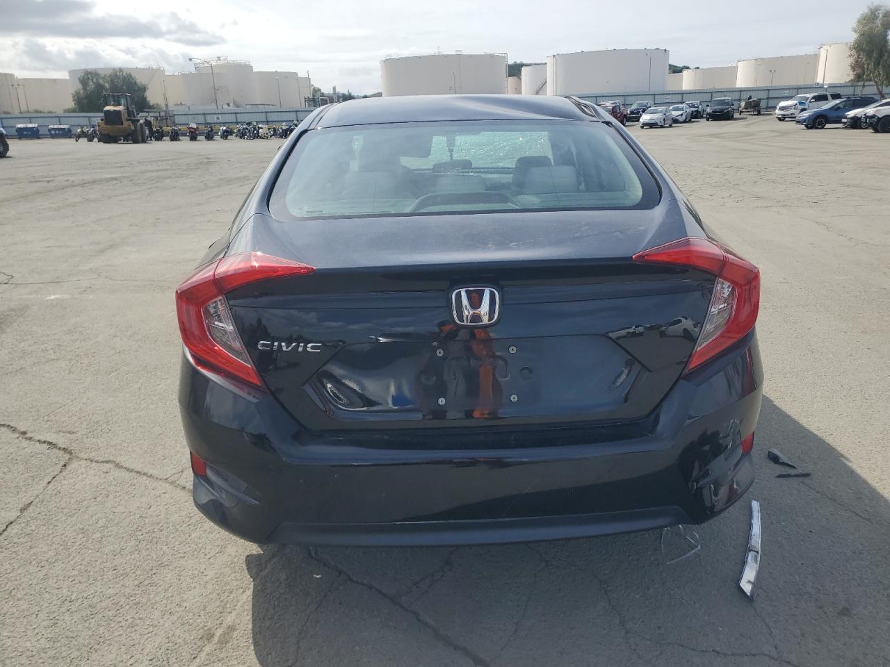 2017 Honda Civic Lx VIN: 19XFC2F5XHE228428 Lot: 51109455