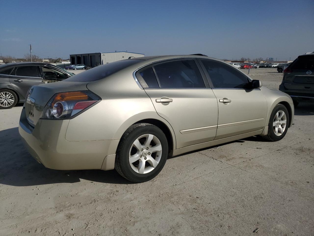 2009 Nissan Altima - Image 3