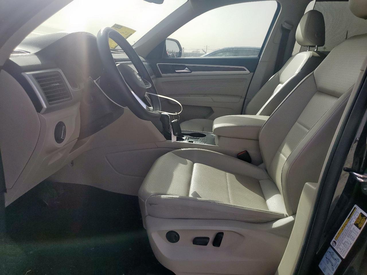 2021 Volkswagen Atlas - Image 7