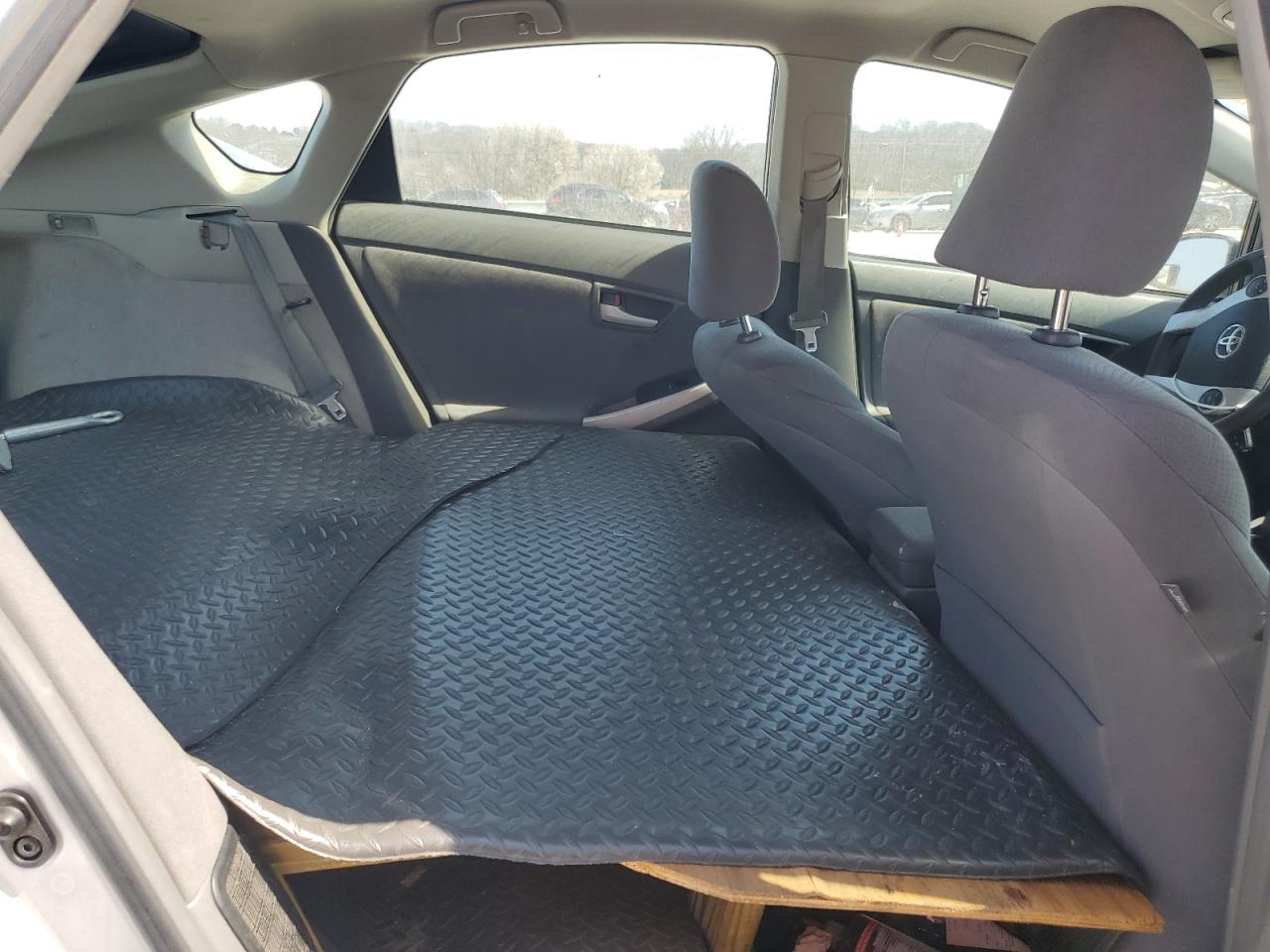 2010 Toyota Prius - Image 10