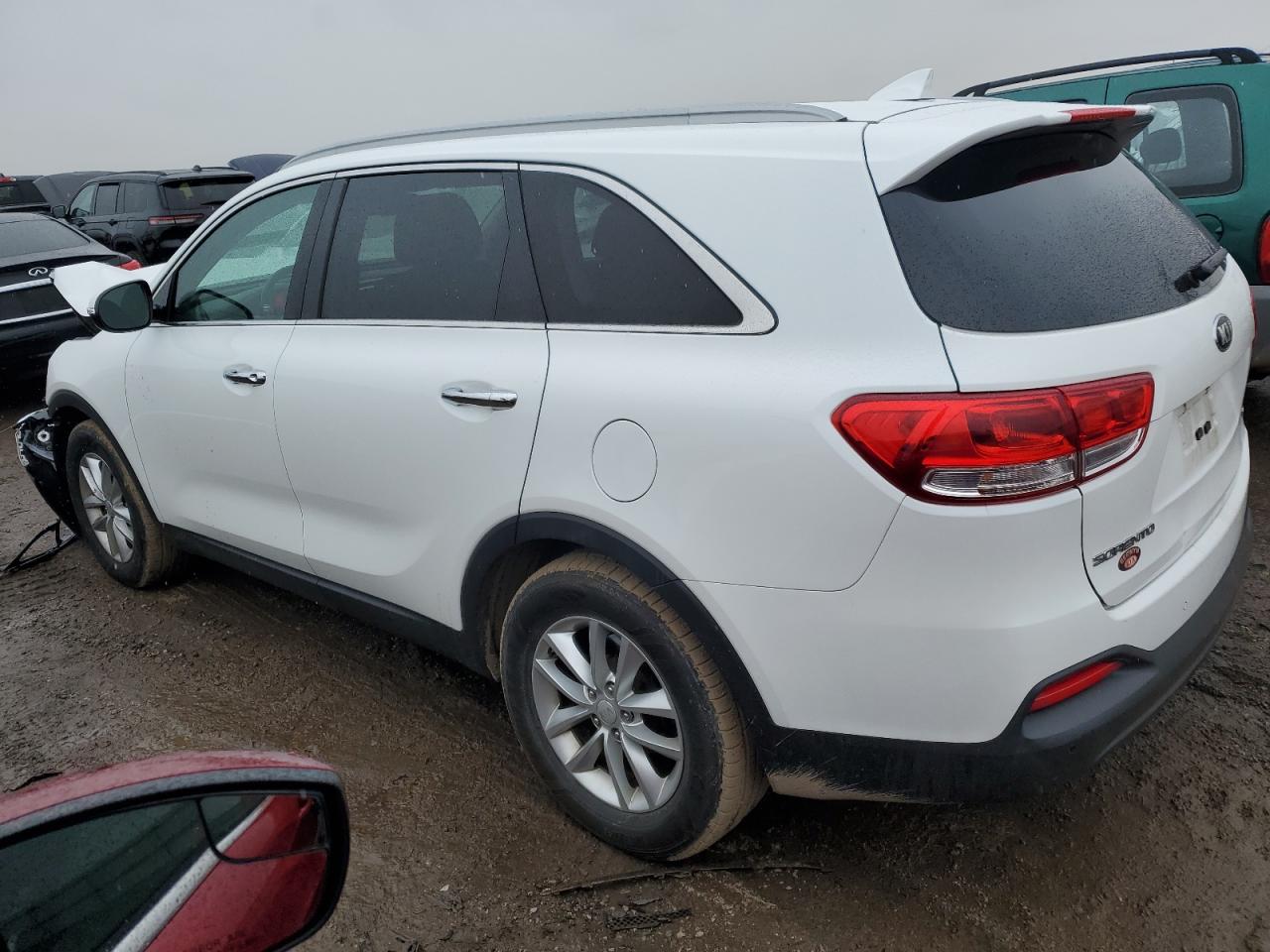 2016 Kia Sorento - Image 2