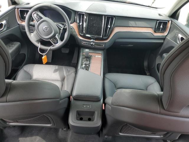  VOLVO XC60 PLUS 2024 Серебристый