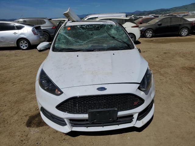  FORD FOCUS 2017 Белый