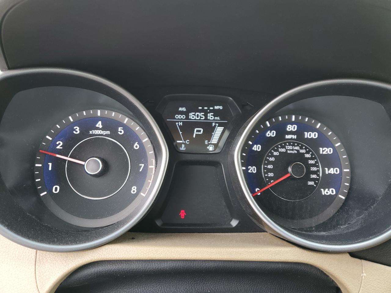 2011 Hyundai Elantra - Image 9