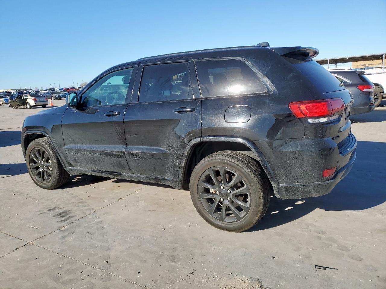2019 Jeep Grand Cherokee - Image 2