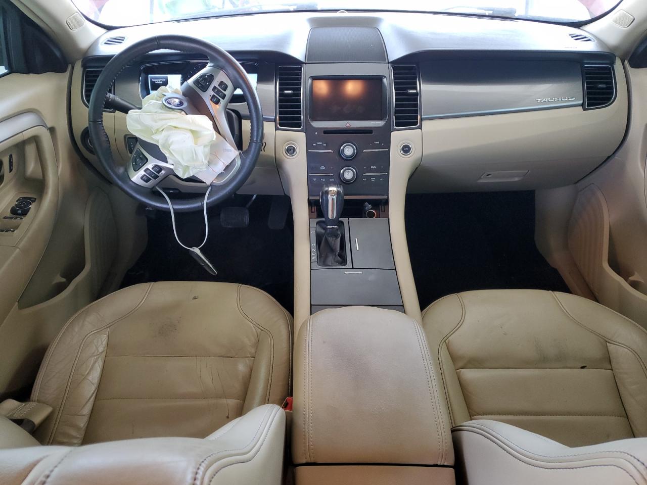 2015 Ford Taurus - Image 8