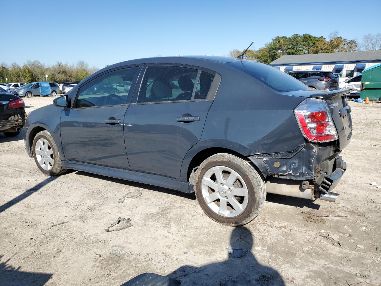 2009 Nissan Sentra - Image 2