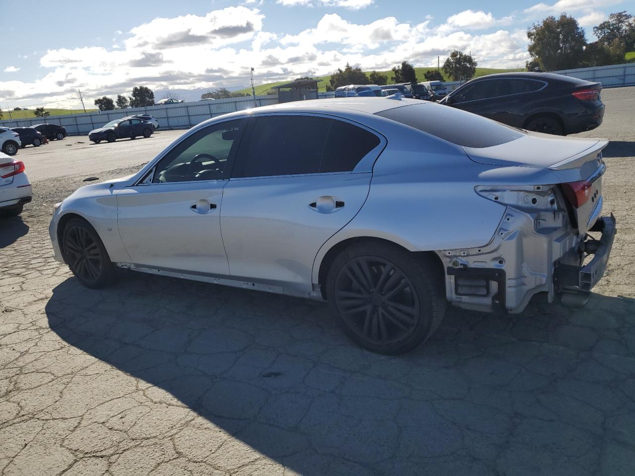 2015 Infiniti Q50 - Image 2