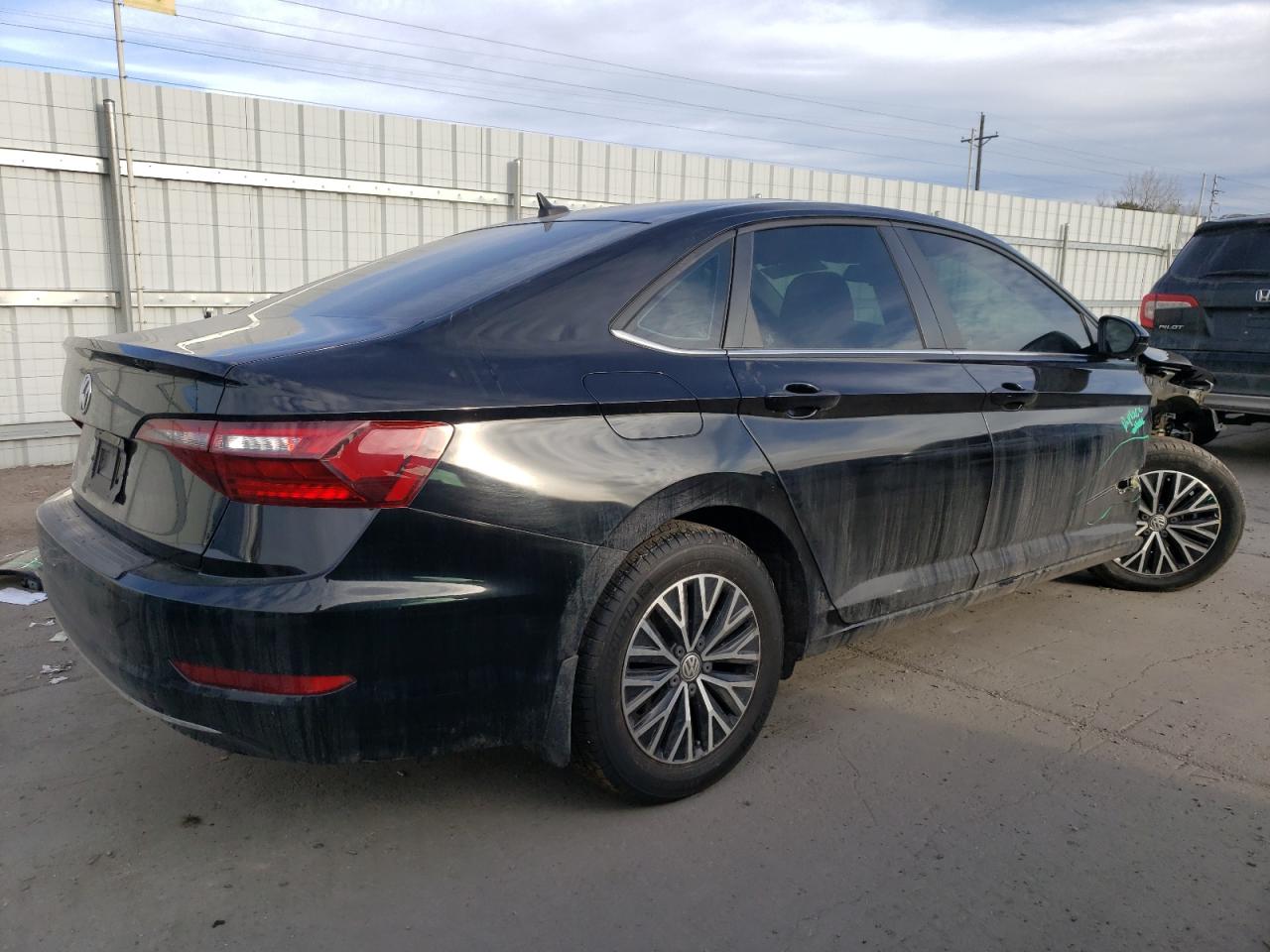 2021 Volkswagen Jetta - Image 3