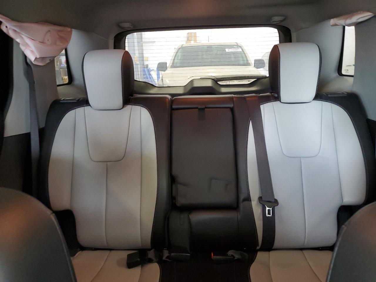 2016 GMC Terrain - Image 10