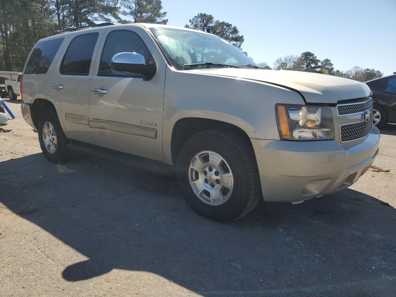 2011 Chevrolet Tahoe - Image 4
