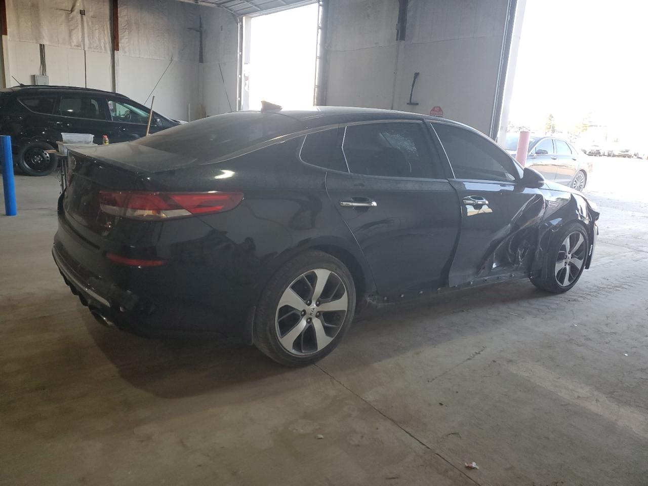 2019 Kia Optima - Image 3