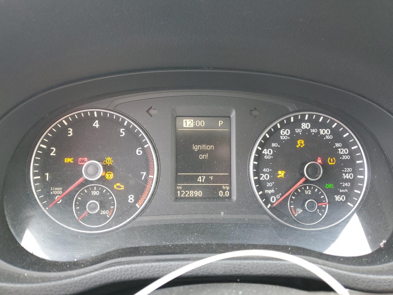 2015 Volkswagen Passat - Image 9