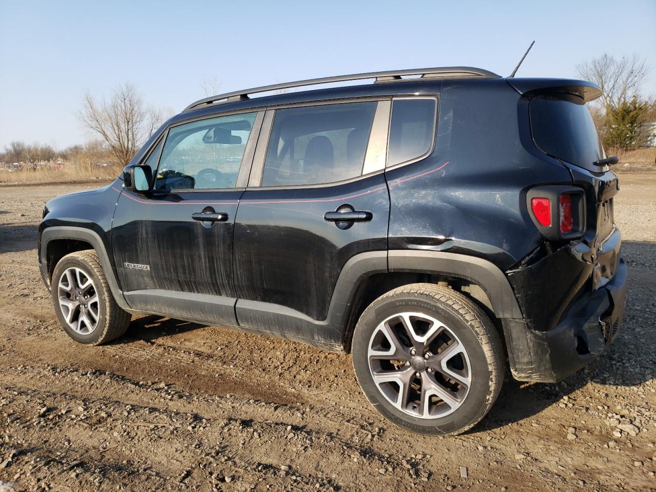 2015 Jeep Renegade - Image 2