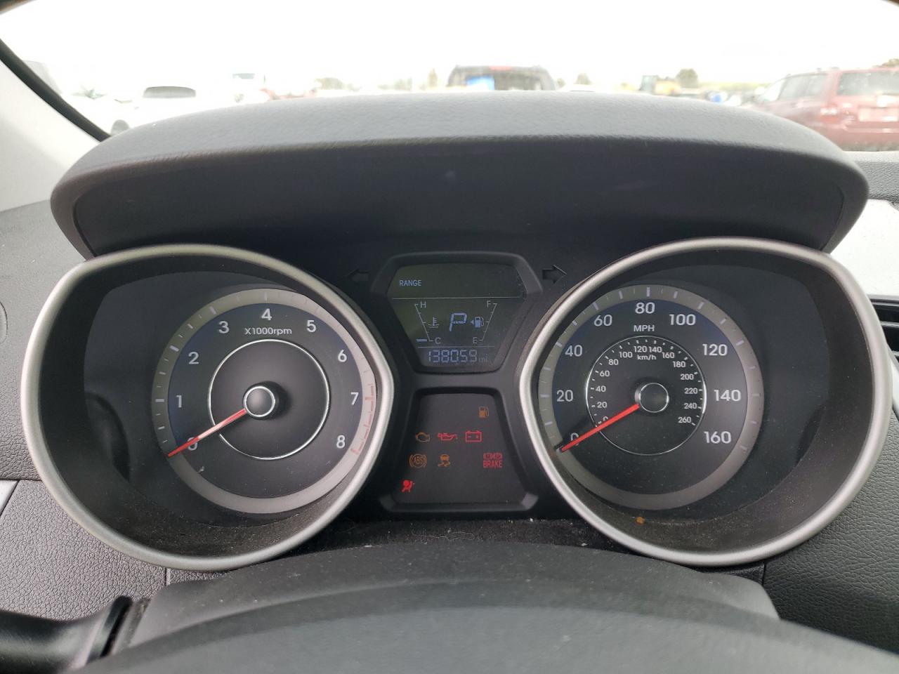 2014 Hyundai Elantra - Image 9