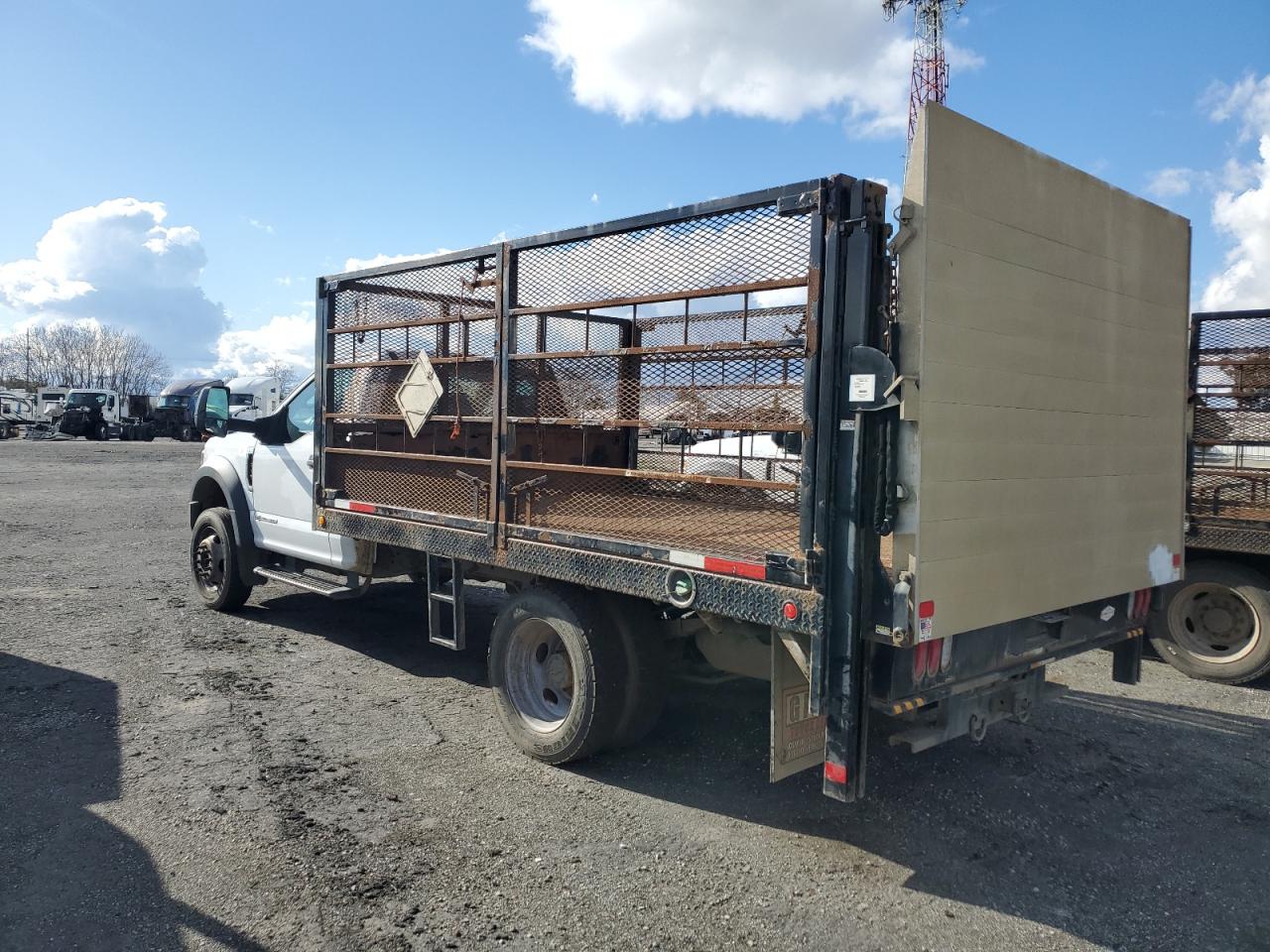 2018 Ford F550 - Image 2