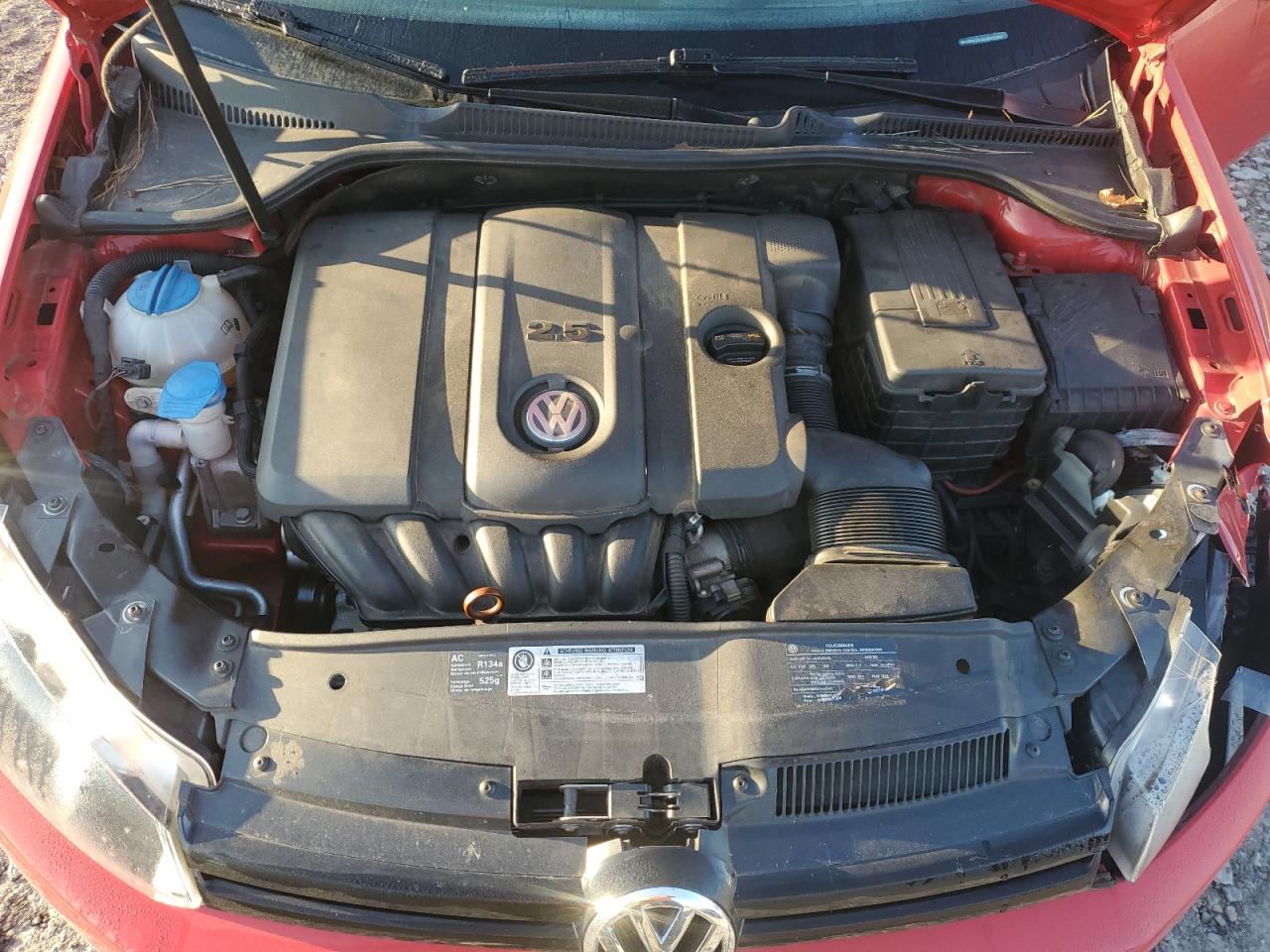 2010 Volkswagen Golf - Image 11