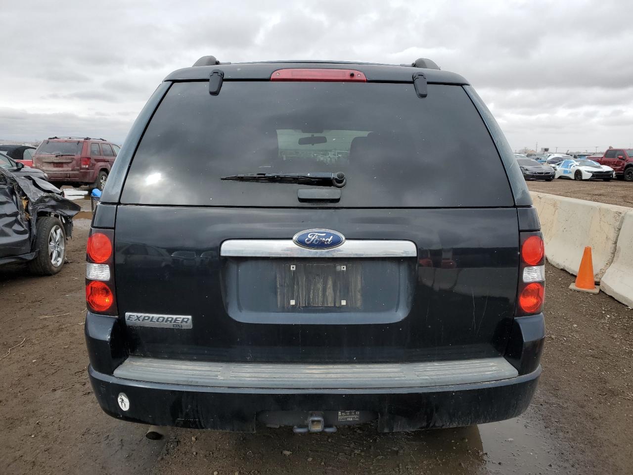 2010 Ford Explorer - Image 6
