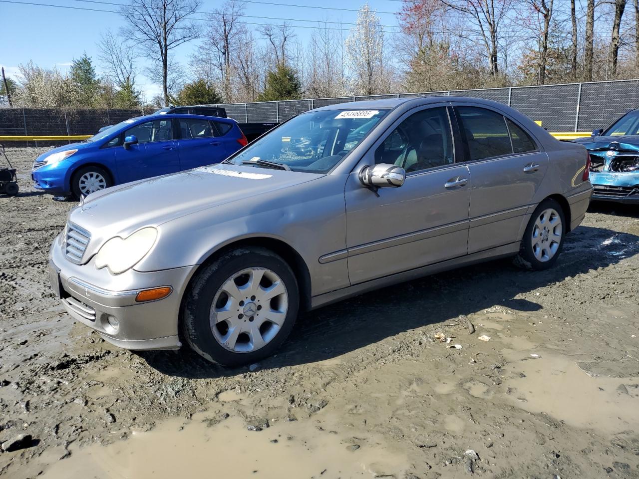 2005 Mercedes-Benz C 240 4Matic zu verkaufen in Waldorf, MD - Rear End