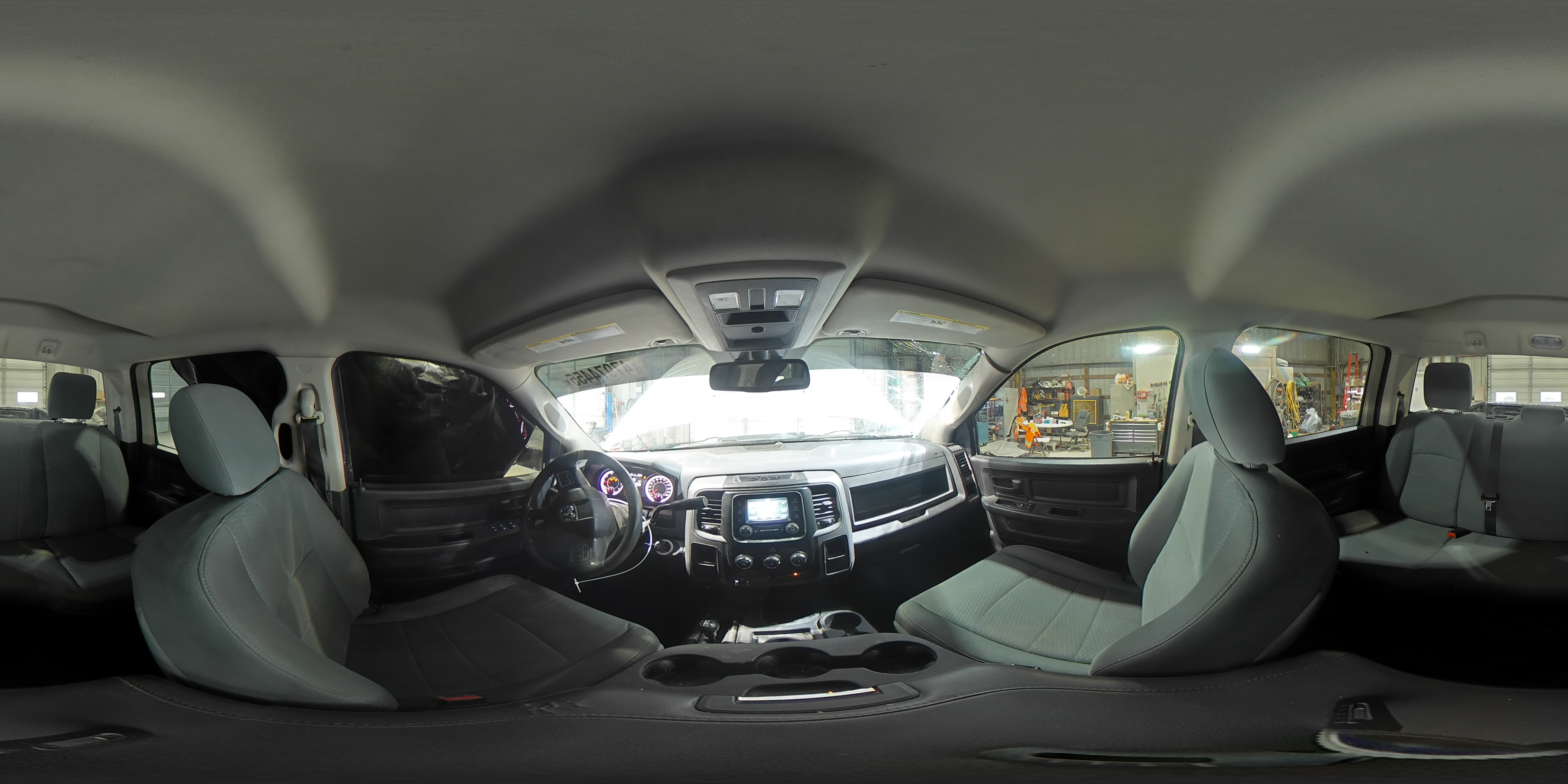 2016 RAM 2500 - Image 13