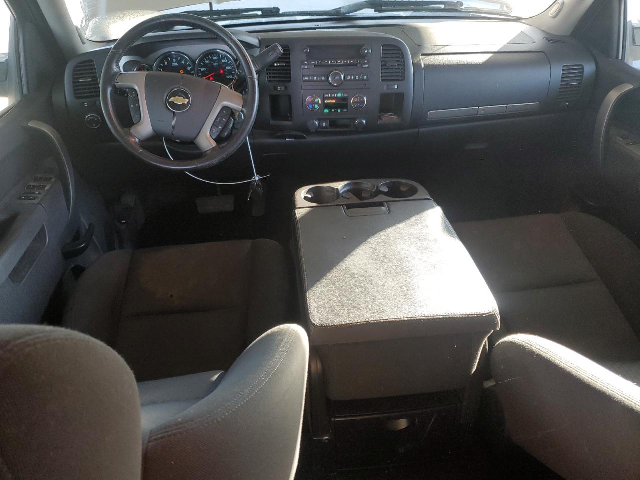 2013 Chevrolet Silverado - Image 8