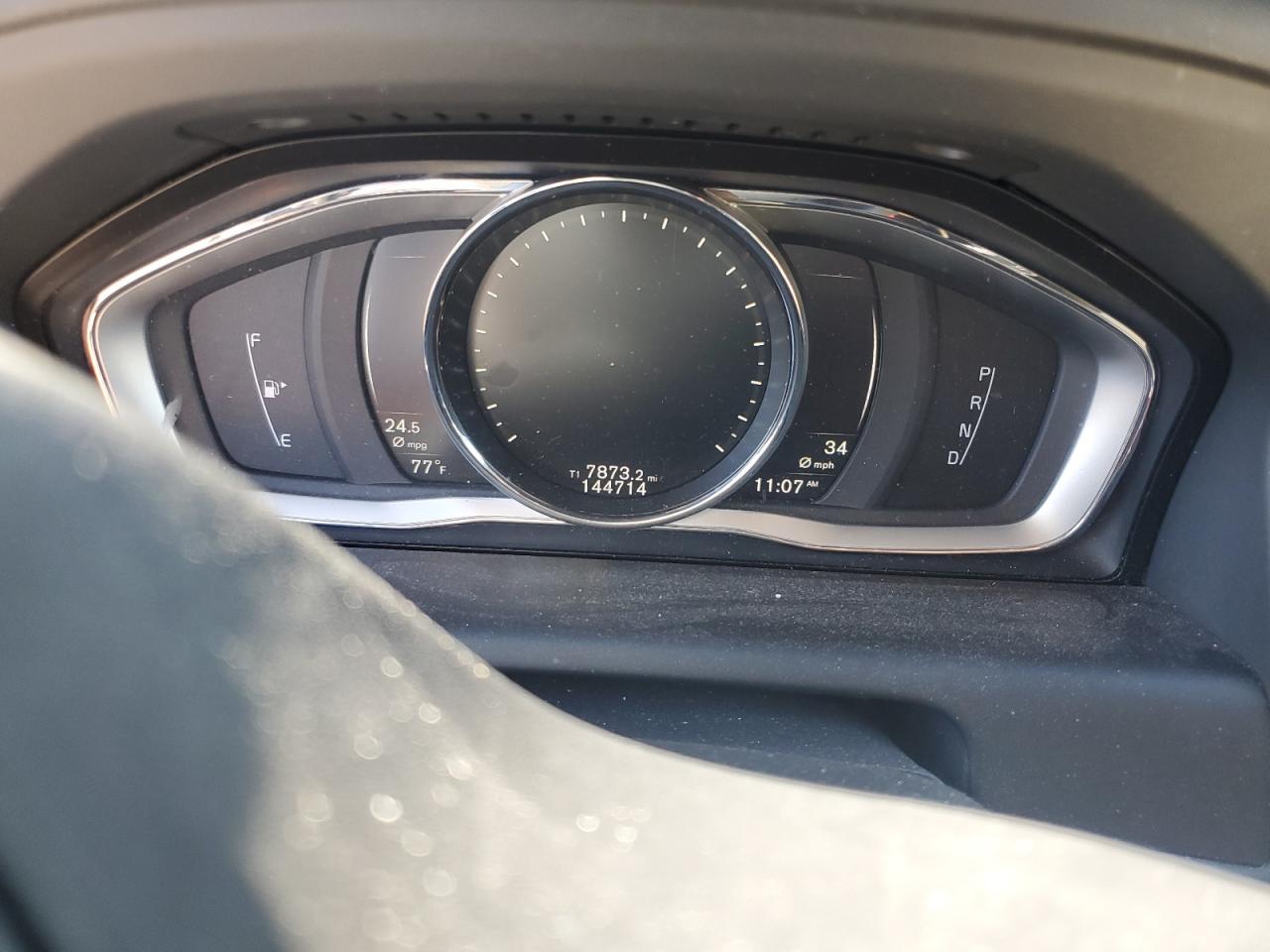 2017 Volvo XC60 - Image 9