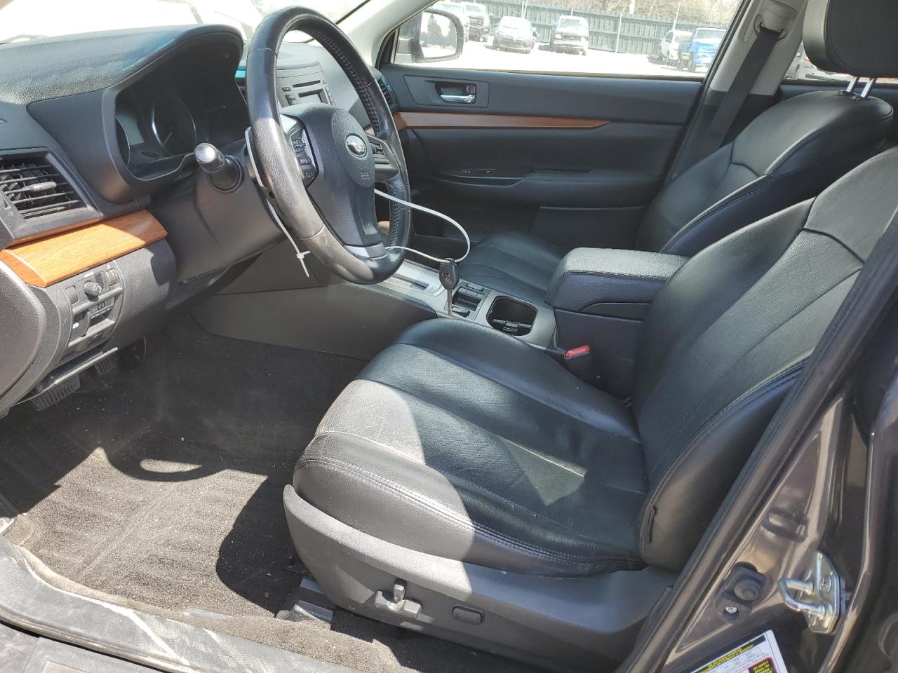 2013 Subaru Outback - Image 7