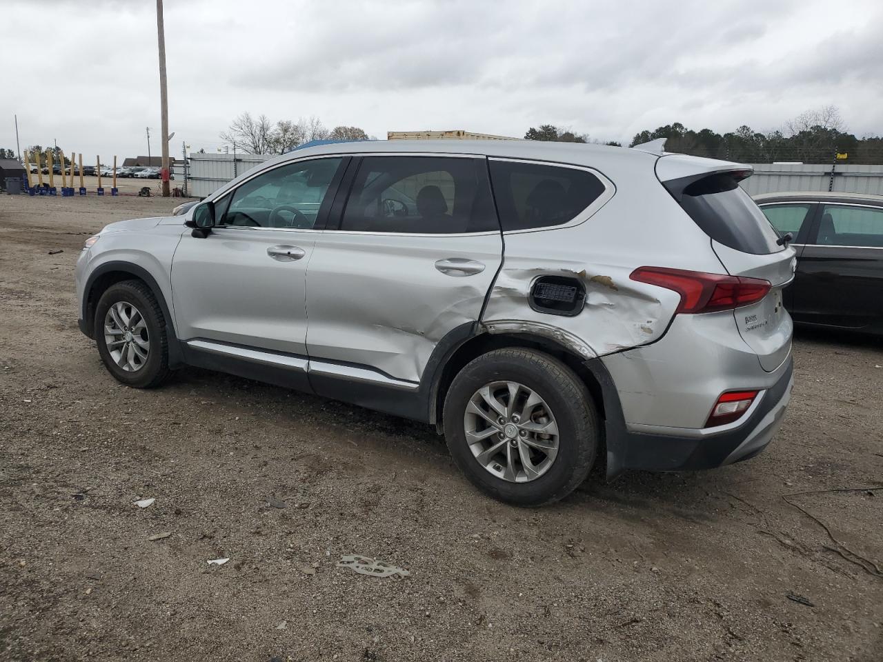2020 Hyundai Santa Fe - Image 2