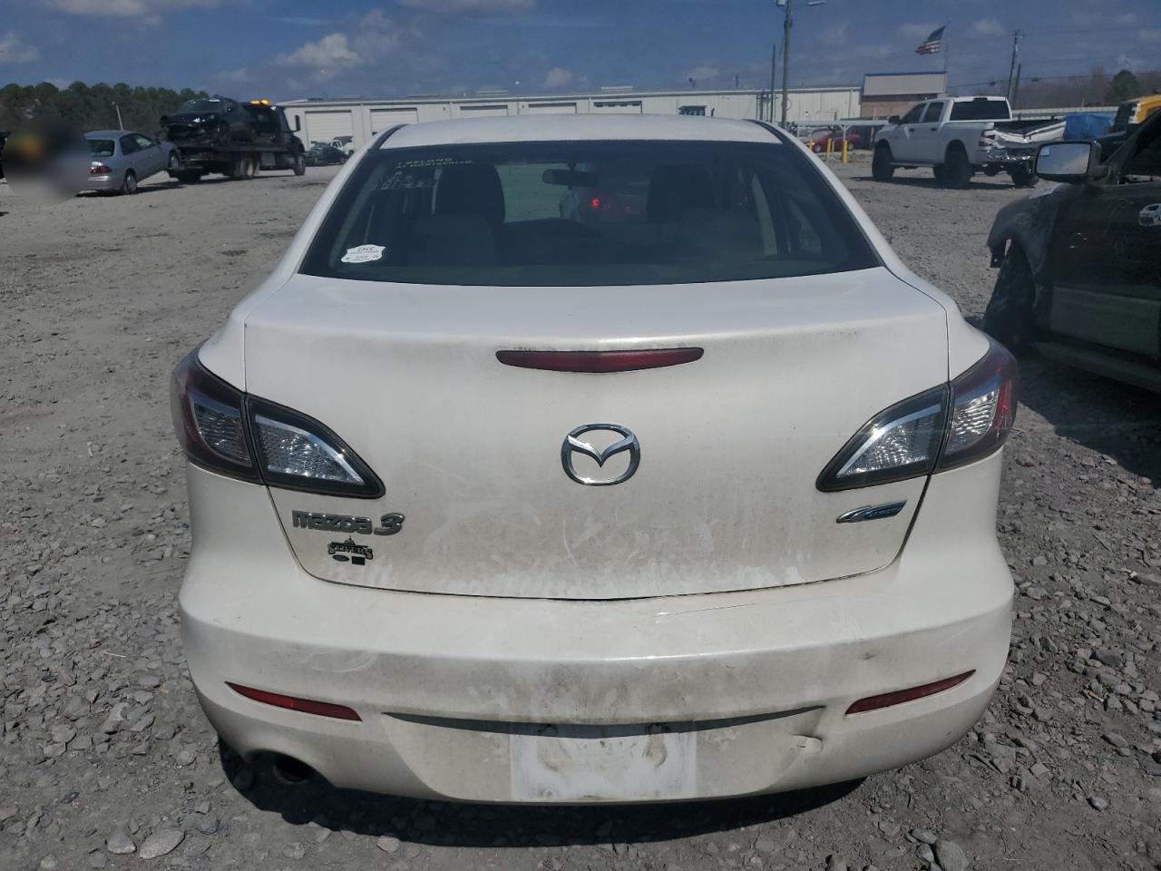 2012 Mazda 3 - Image 6