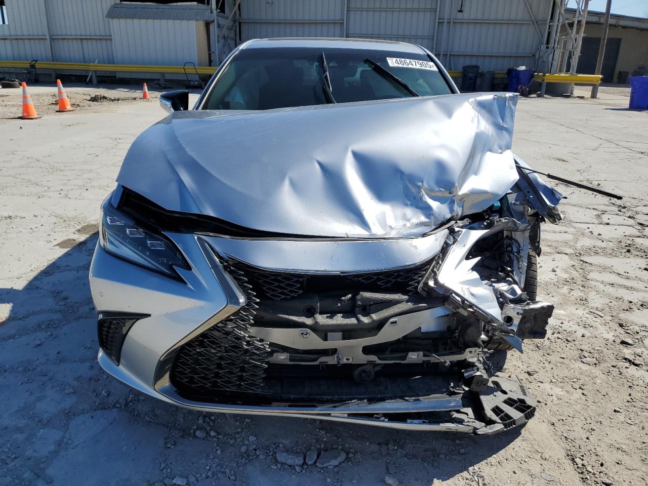 2022 Lexus ES - Image 5