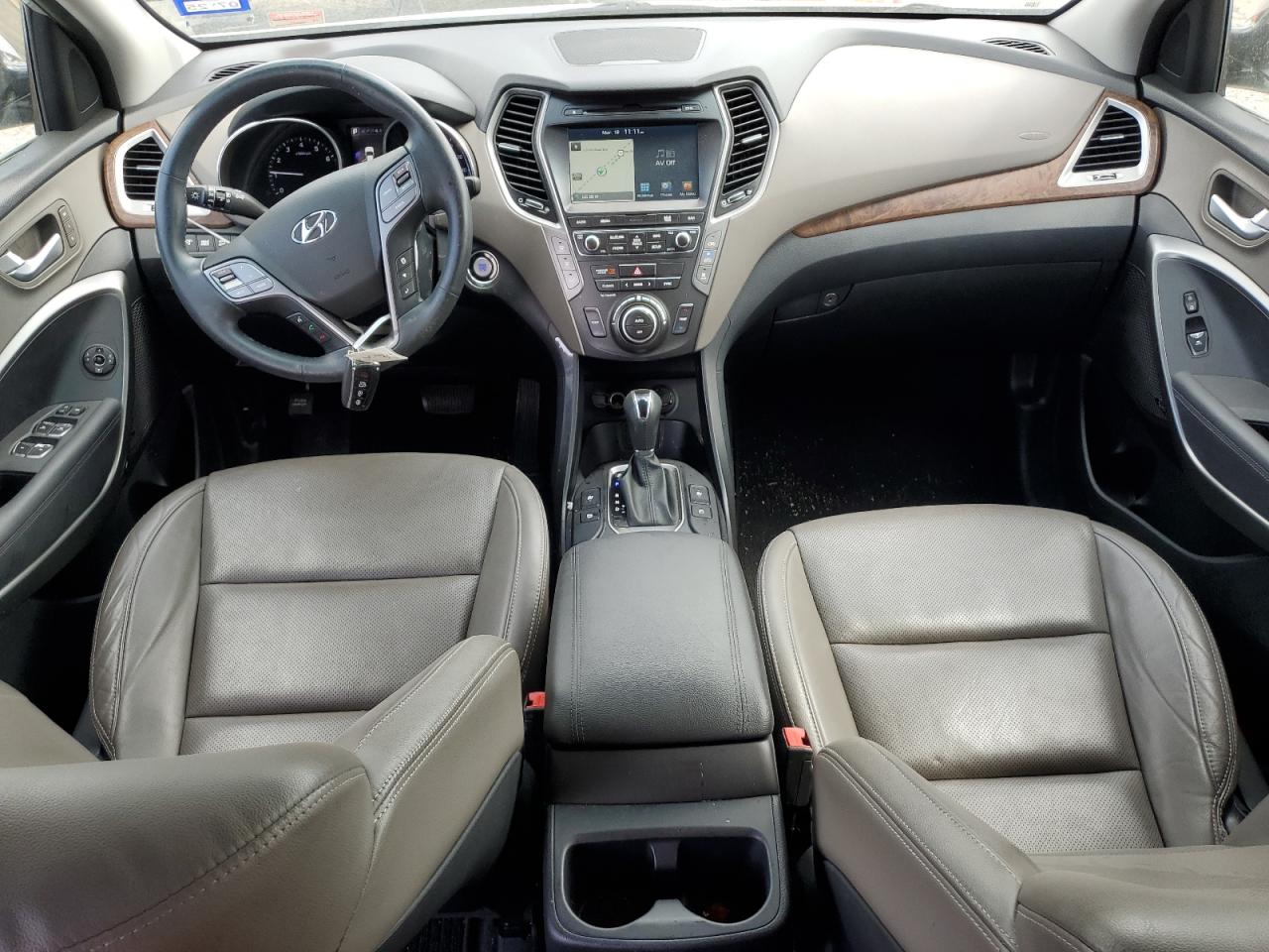 2017 Hyundai Santa Fe - Image 8
