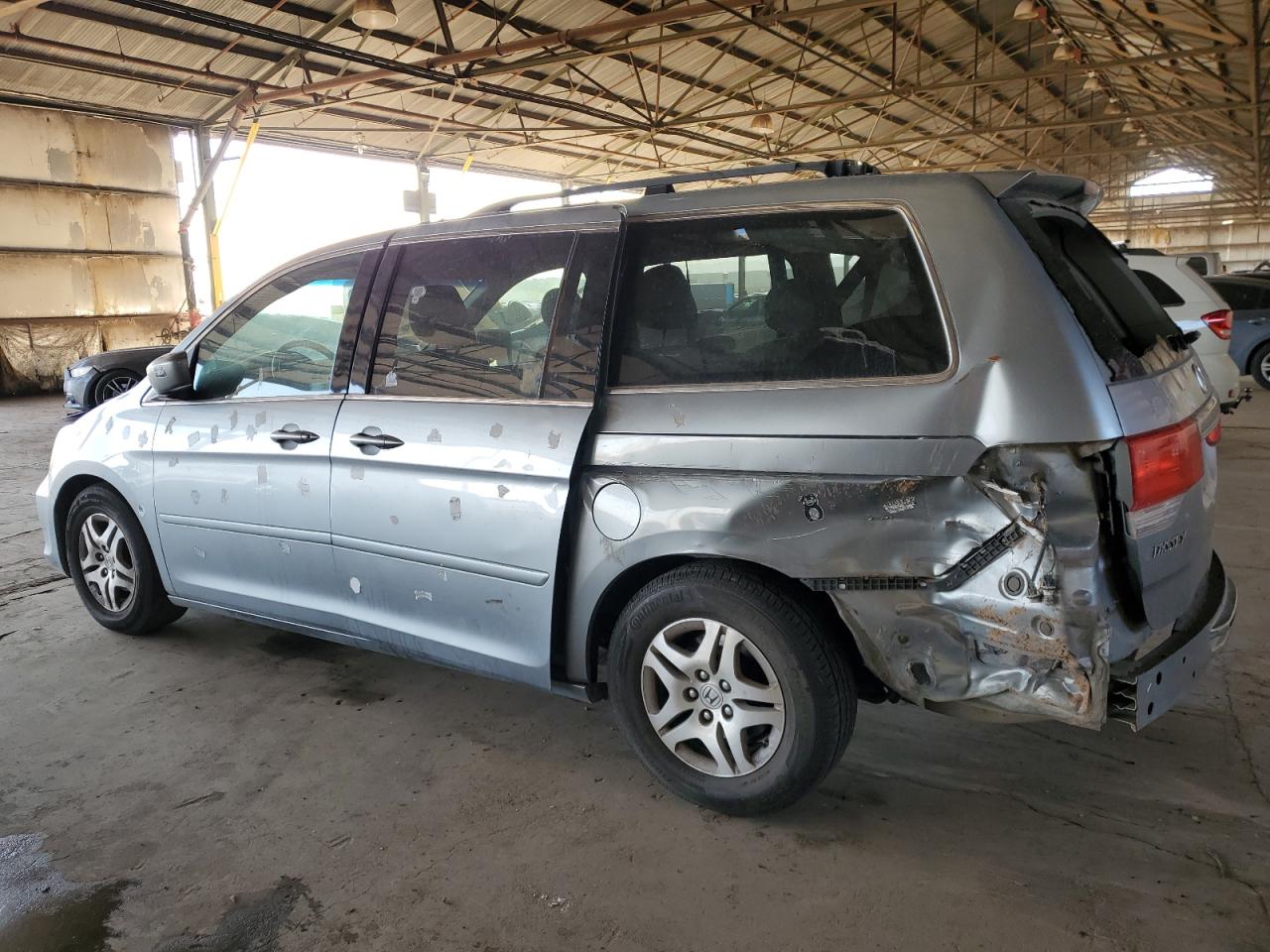 2009 Honda Odyssey - Image 2