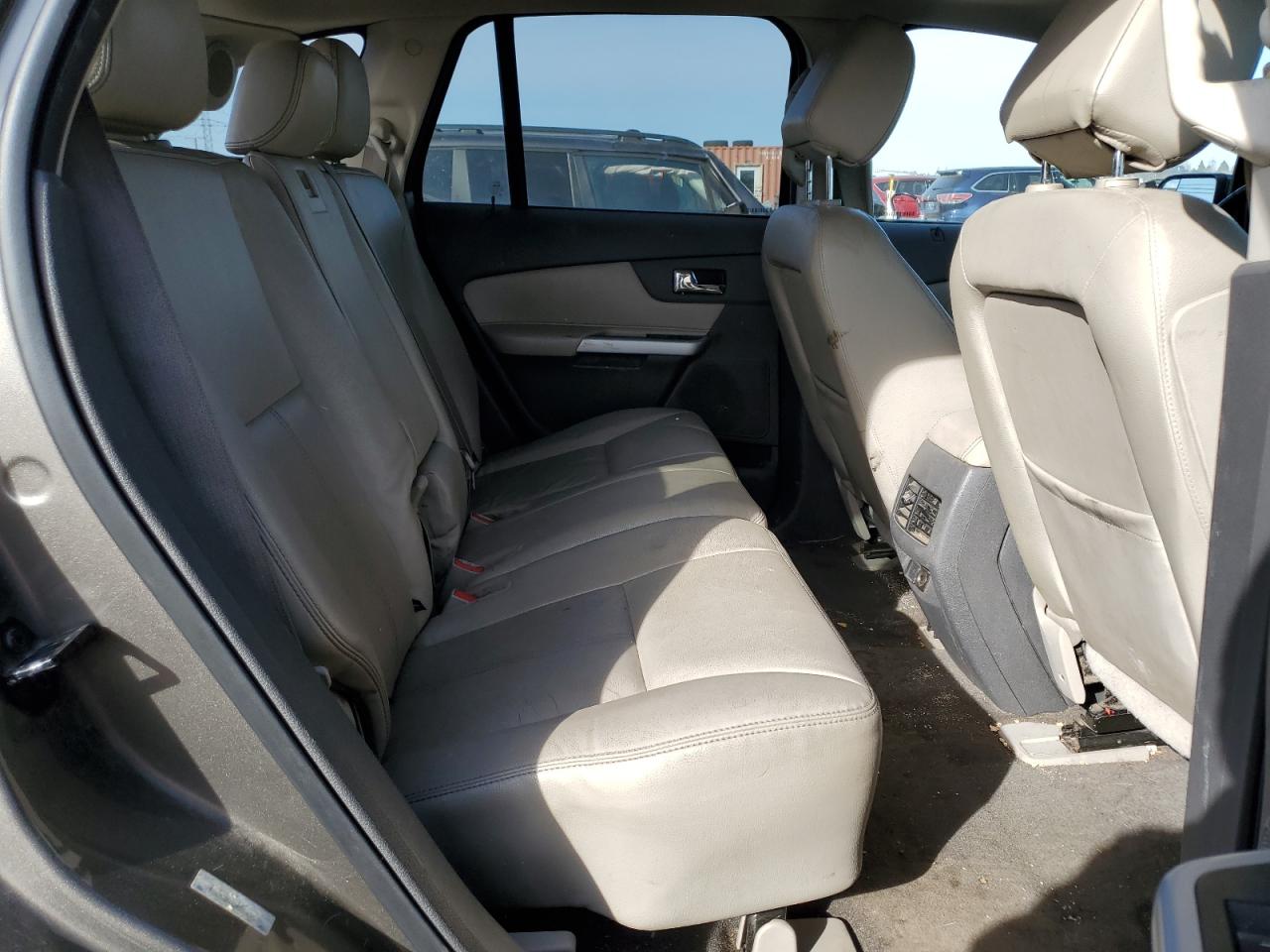 2013 Ford Edge - Image 11