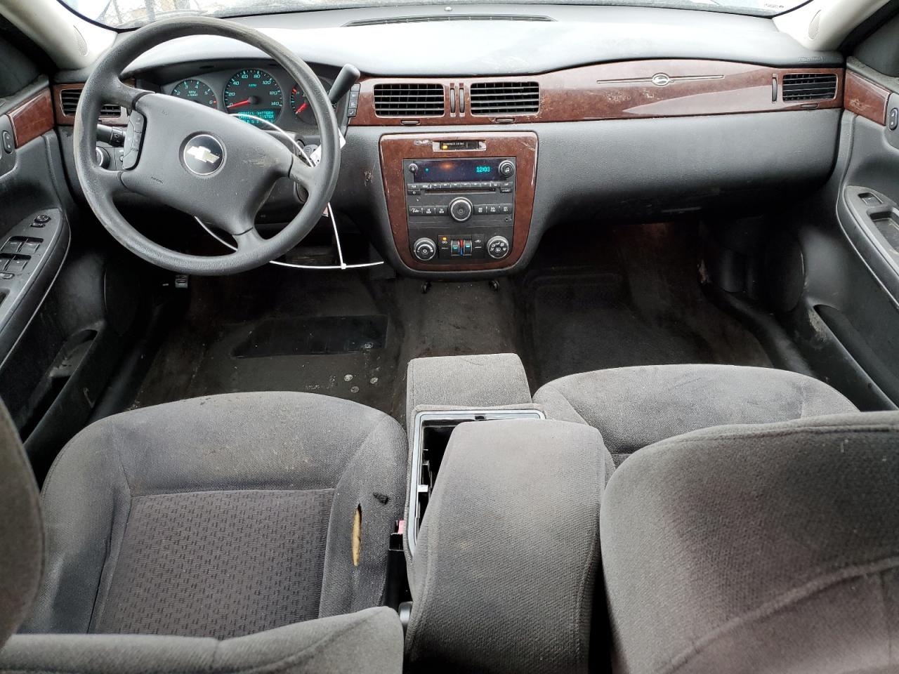 2010 Chevrolet Impala - Image 8
