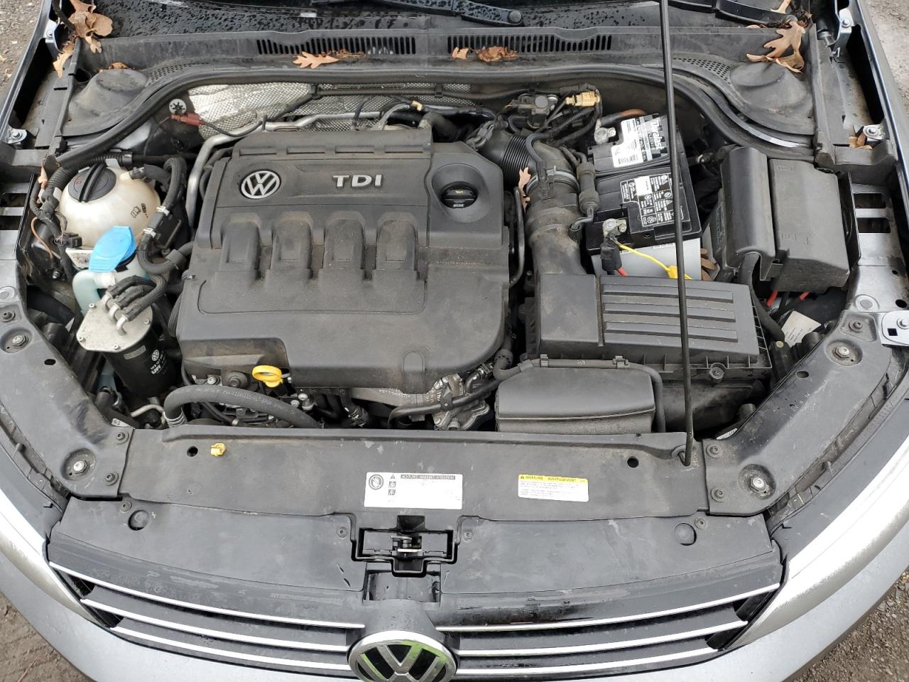 2015 Volkswagen Jetta - Image 11