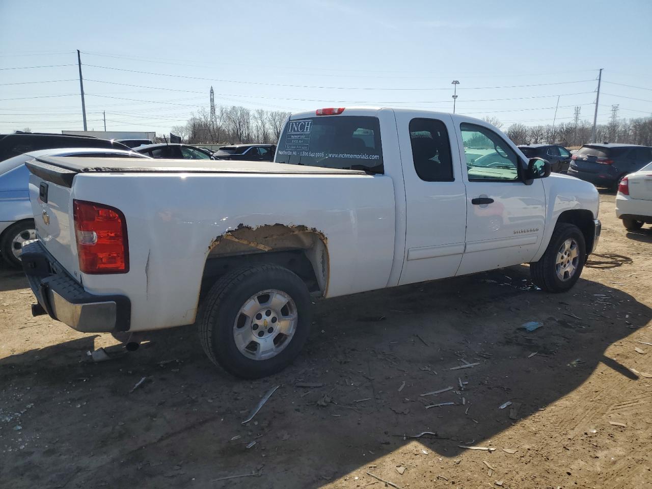 2012 Chevrolet Silverado - Image 3