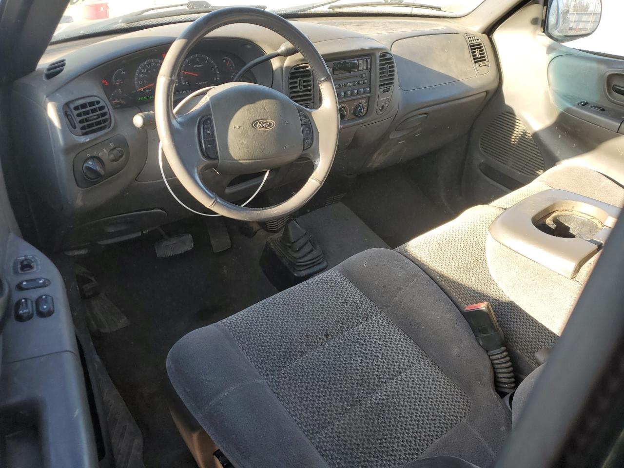 2002 Ford F-150 - Image 8