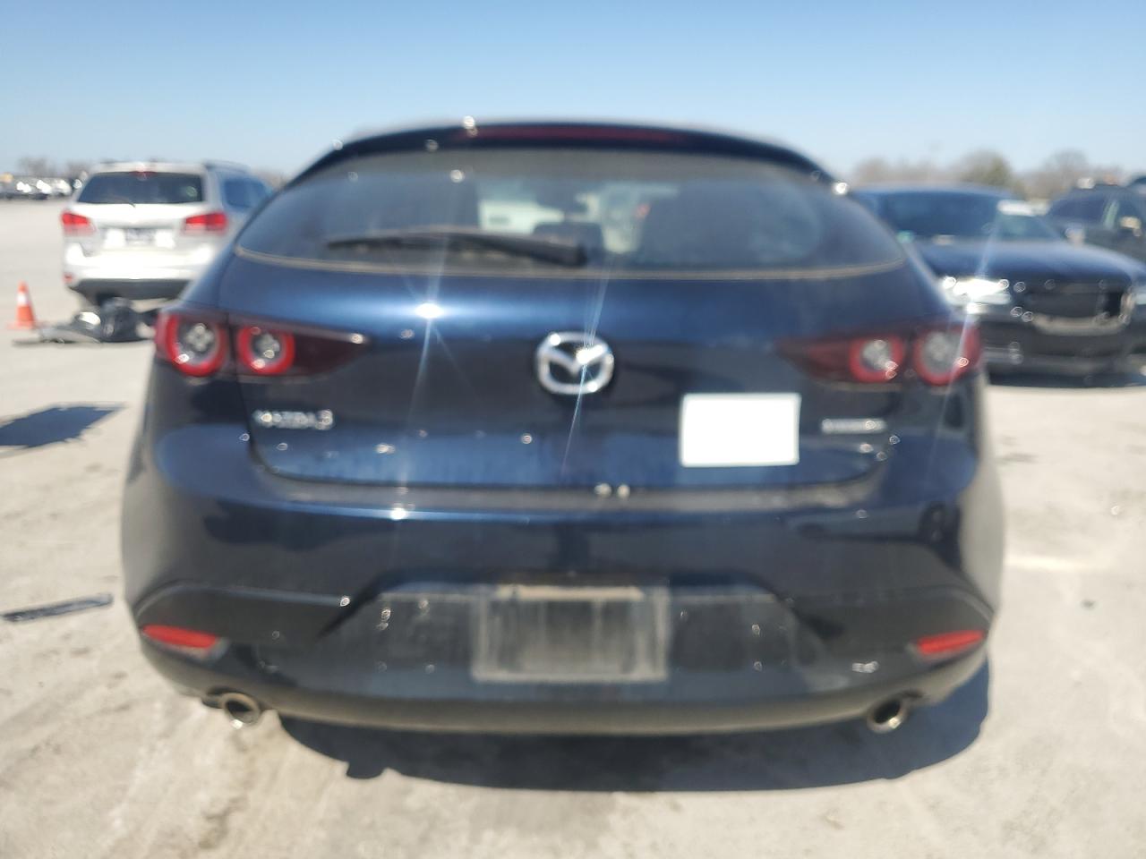 2021 Mazda 3 - Image 6