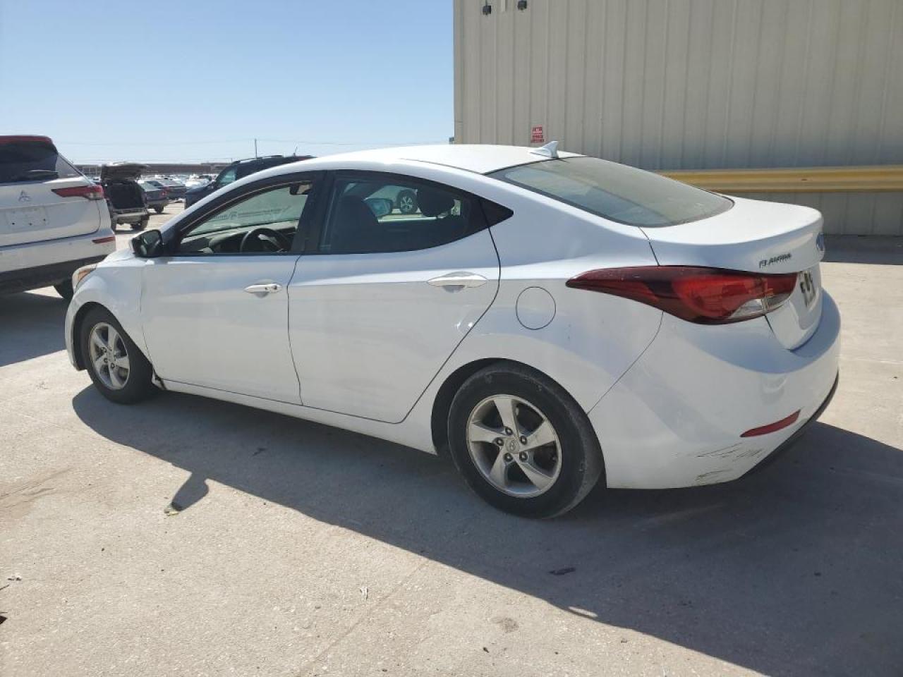 2015 Hyundai Elantra - Image 2
