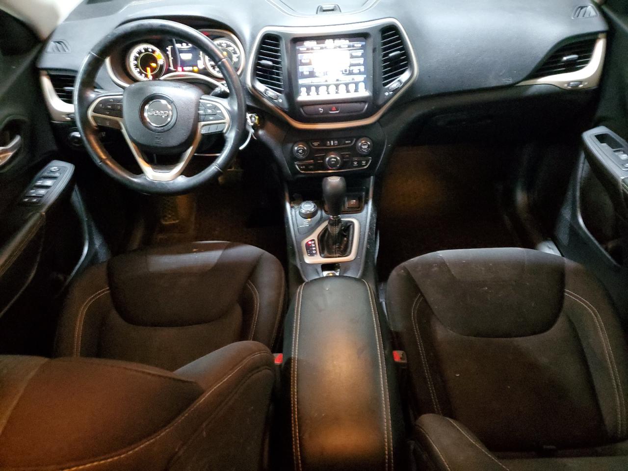 2016 Jeep Grand Cherokee - Image 8