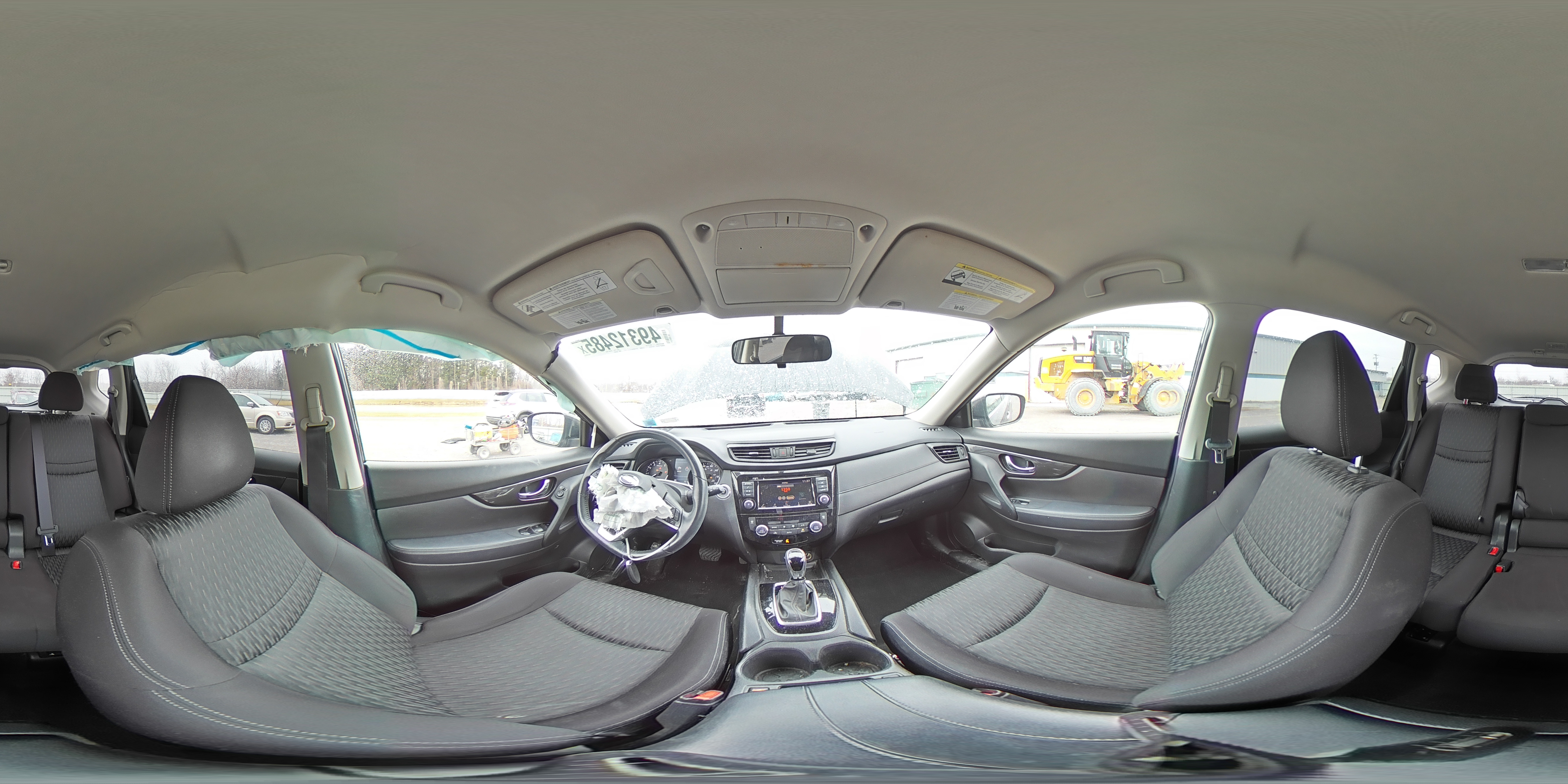 2018 Nissan Rogue - Image 14