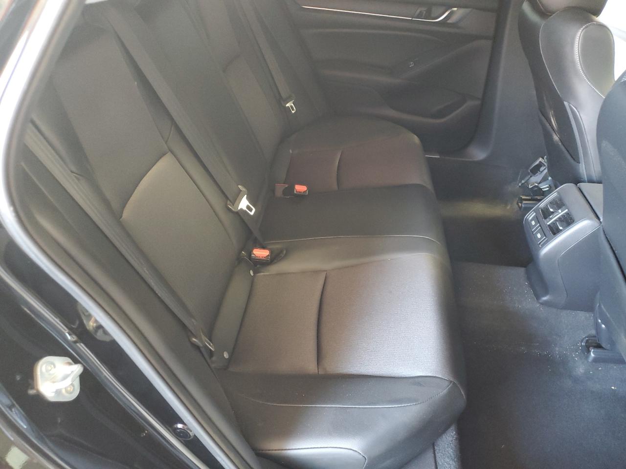2022 Honda Accord - Image 10