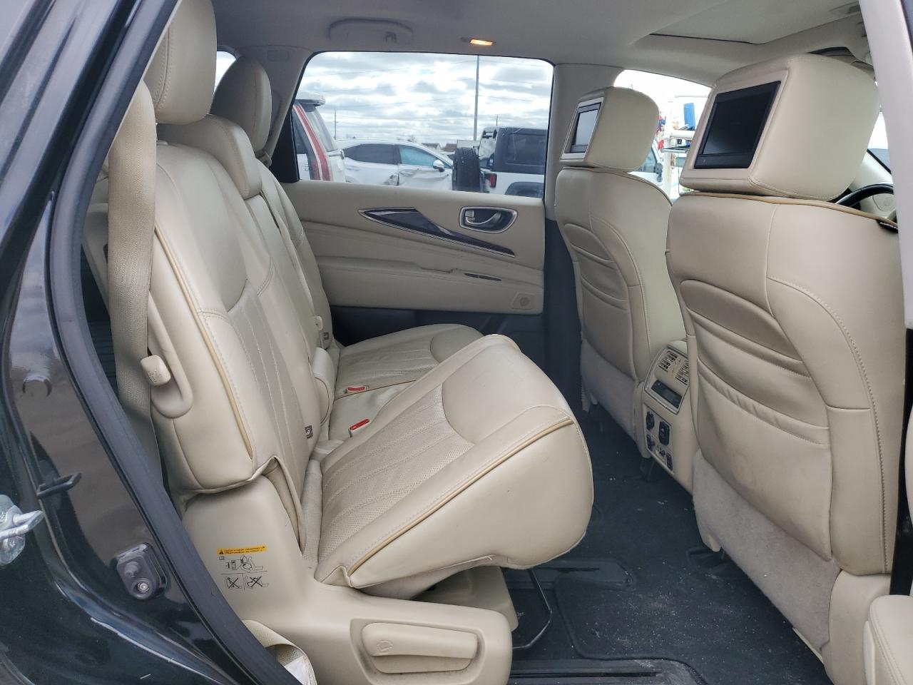 2015 Infiniti QX60 - Image 11