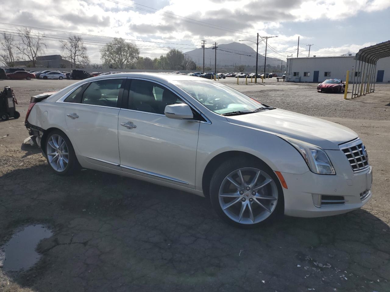 2013 Cadillac XTS - Image 4