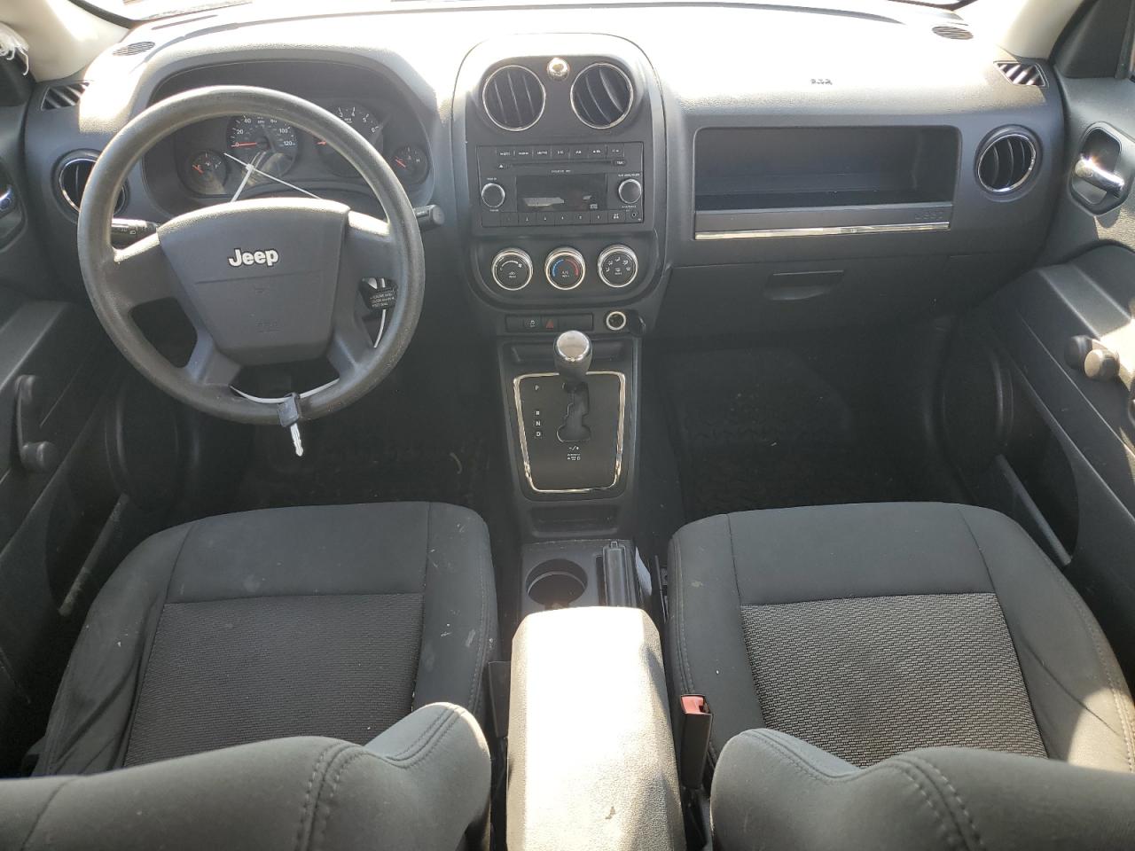 2010 Jeep Liberty (Patriot) - Image 8